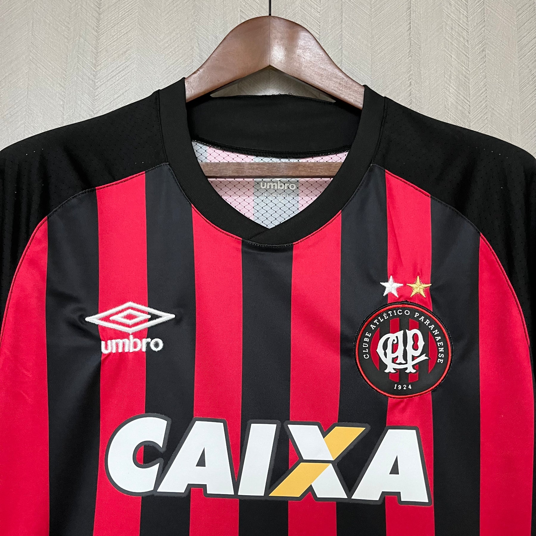 Athletico Paranaense Retro 2018 Home Jersey Caixa - Umbro