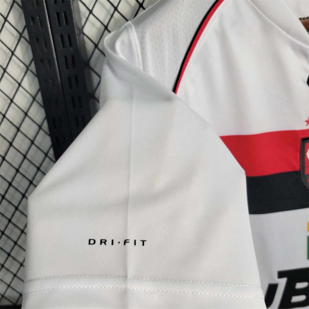 Flamengo 2002 II Away Jersey - Retro Version