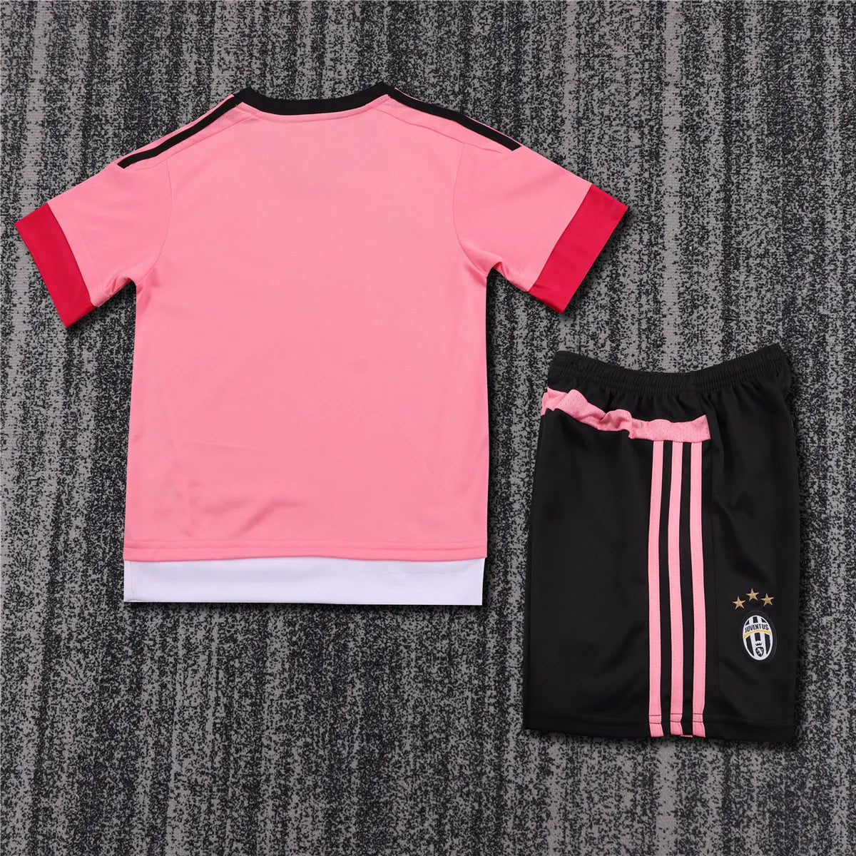 Kids Retro Juventus Away Jersey 2015/16