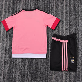 Kids Retro Juventus Away Jersey 2015/16