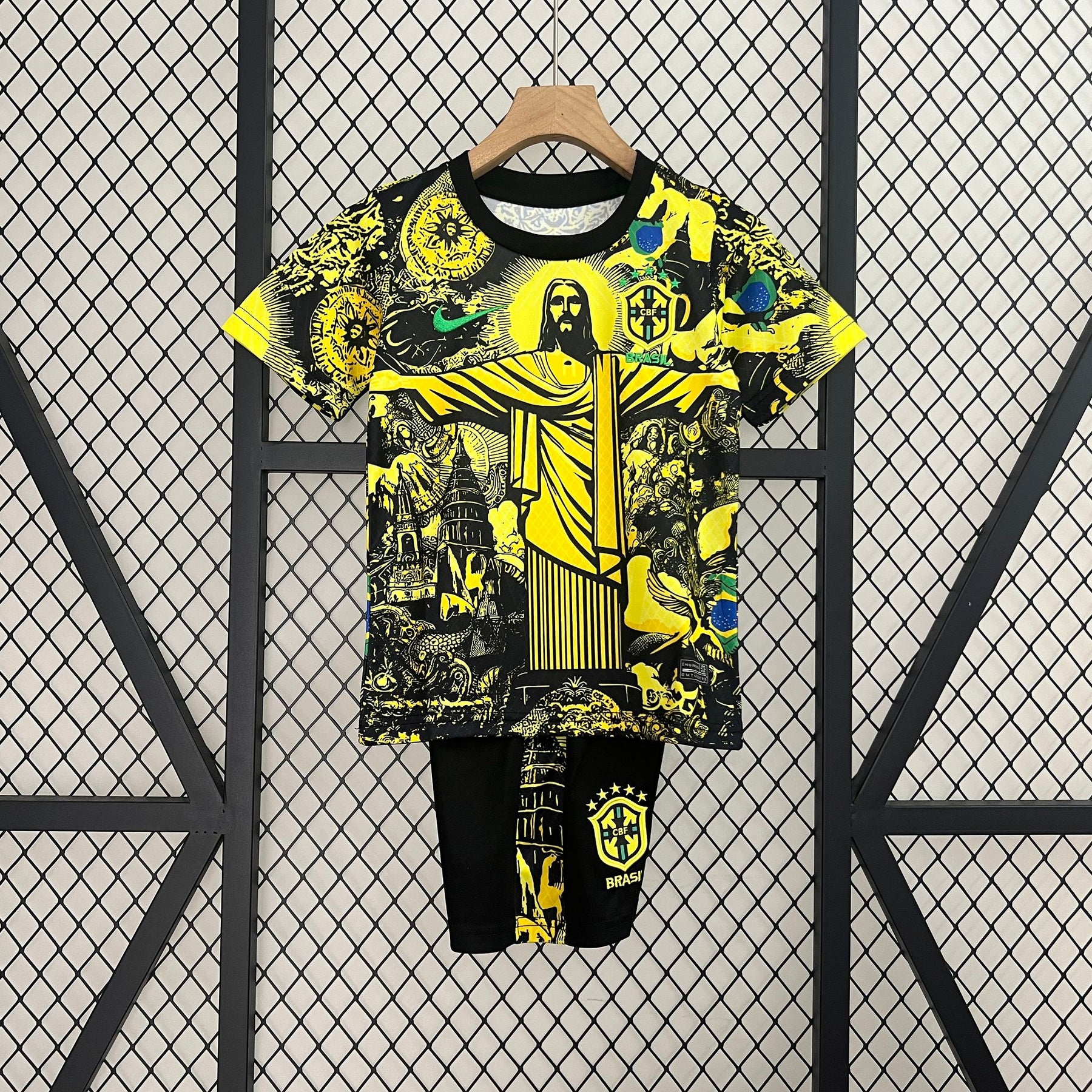 Brazil Special Edition Kit Kids - Cristo Redentor Yellow